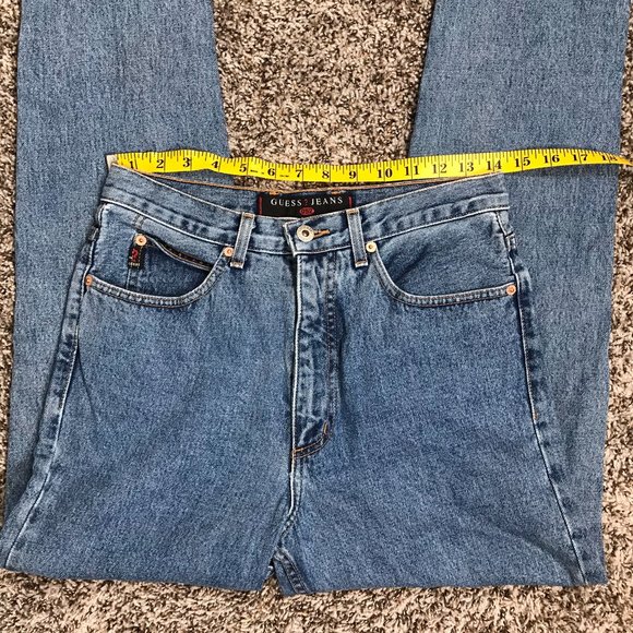Vintage Guess Jeans Made in America High rise Medium Wash Tapered leg Mom Jean - Picture 7 of 9
